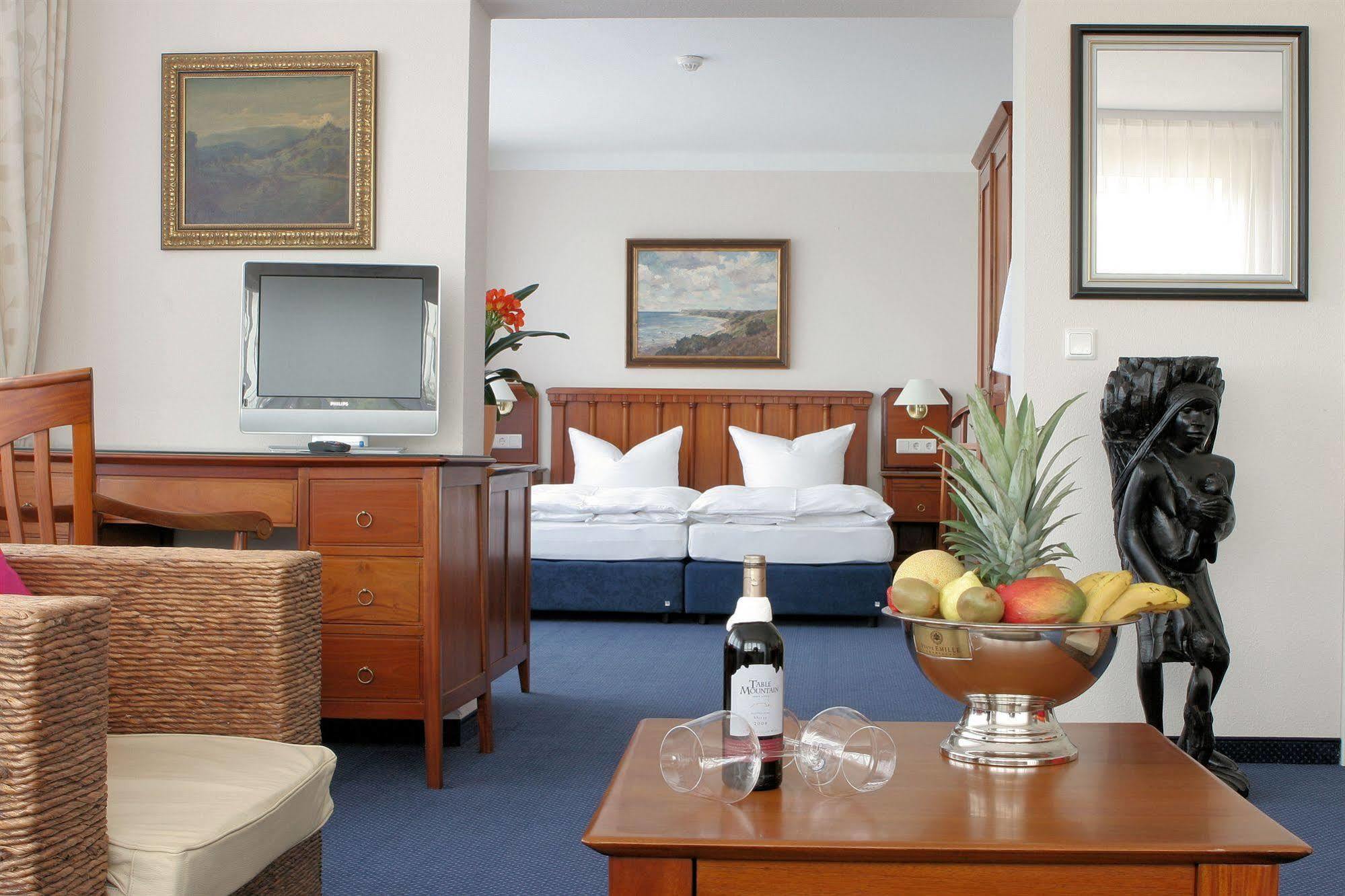 Hotel Badehaus Goor Putbus Luaran gambar